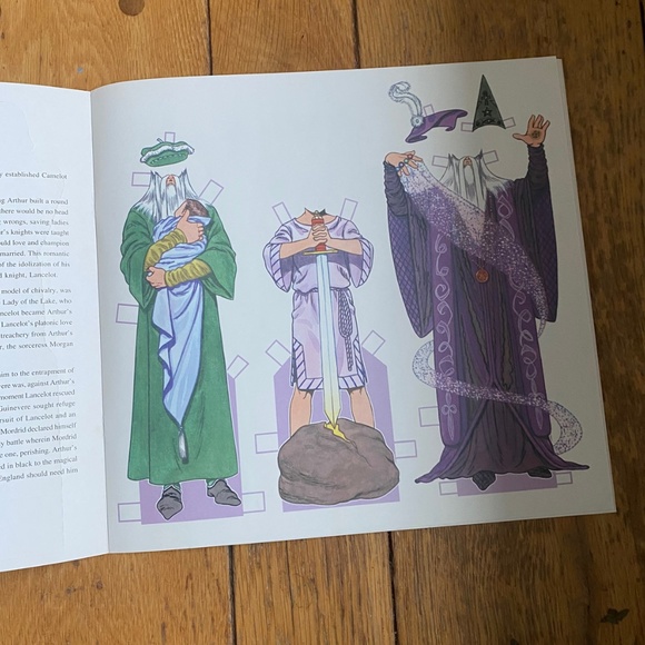 Camelot Paperdolls book by Tom Tierney - Picture 3 of 5